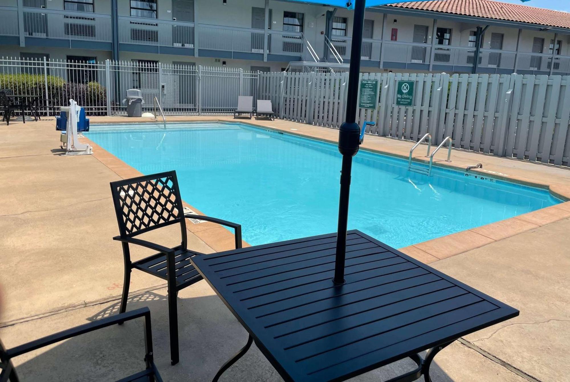 Travelodge By Wyndham Tuscaloosa Dış mekan fotoğraf